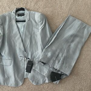 ✨NWT✨Giorgio Armani Pantsuit - Blazer & Trousers -Sz Blazer:16
Trousers:14